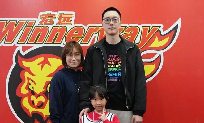 杨幂在米兰成“洋幂”了?还自曝是一时兴起的DIY