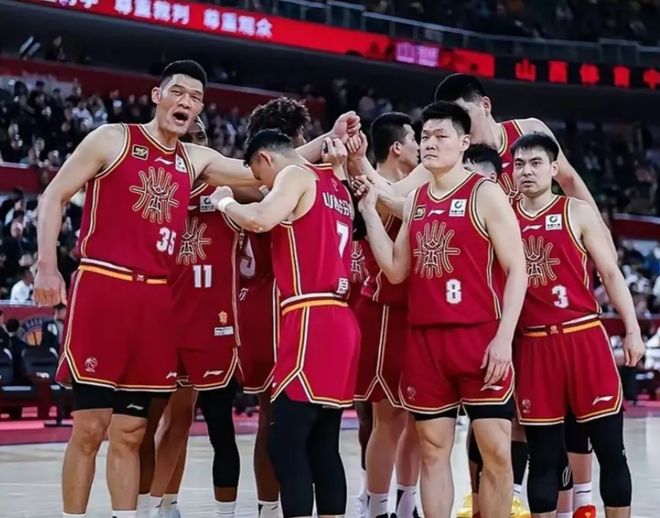 亚马尔叔叔炮轰金球奖:我侄子世界第1!凯恩啥都没干只是进球多