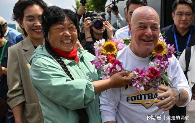 曝詹姆斯最可能重返骑士！球队预留阵容名额：有意同时引进布朗尼
