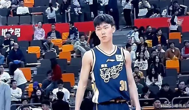 CBA：杨鸣欲重返主教练位置，吉林签下山东上赛季外线核心，赵睿场外迎喜事，广东欲租借黄明依到吉林