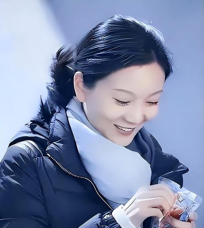 震惊！网传上海女房东二手房交易进行到一半，突然当场飙泪，中介坐在旁边手足无措