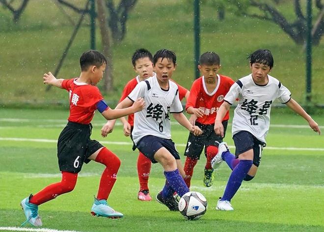 火箭训练营首日:范弗利特确认出战中国赛 乌度卡复盘上赛季得失